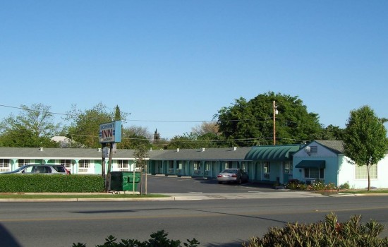 Economy Inn Willows - Exterior View